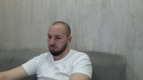 Julian online show from March 16, 12:06 am