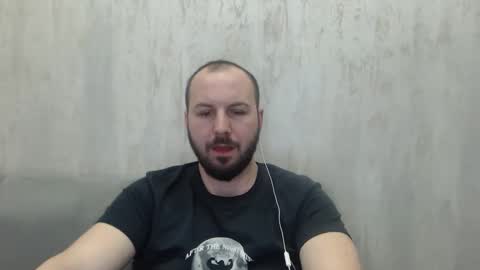 Julian online show from March 8, 11:53 pm