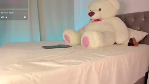 Nicolas online show from October 2, 2:32 pm