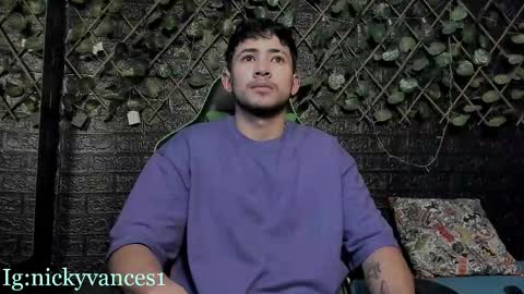 Snapshot of nicky_vance chatting on October 19, 9:29 pm nicky online show from October 19, 9:29 pm
