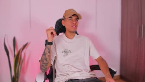 Nicky  online show from October 23, 1:03 pm