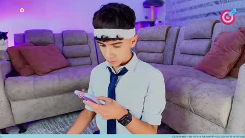 Snapshot of nico_cruz chatting on October 17, 5:11 am nico online show from October 17, 5:11 am