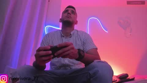 Nicolas online show from January 7, 1:54 am