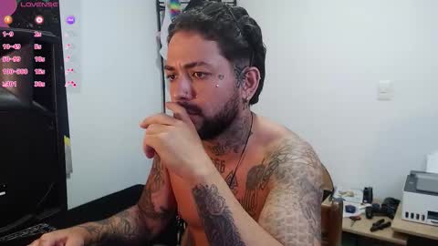 nicolas online show from December 17, 3:25 am