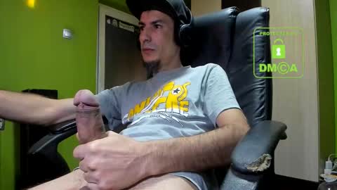 L. Nicolas online show from December 19, 6:21 am