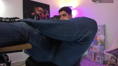 Nicolas Fellener online show from November 26, 4:59 am