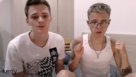 Snapshot of nikikerry_cum_ chatting on October 19, 2:20 pm nikikerry_cum_ online show from October 19, 2:20 pm