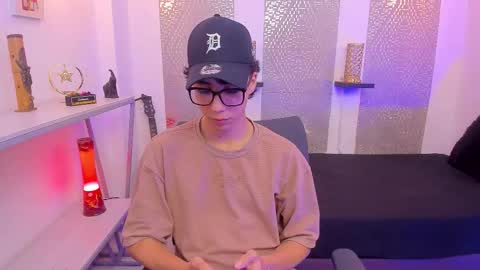    online show from September 28, 4:43 am