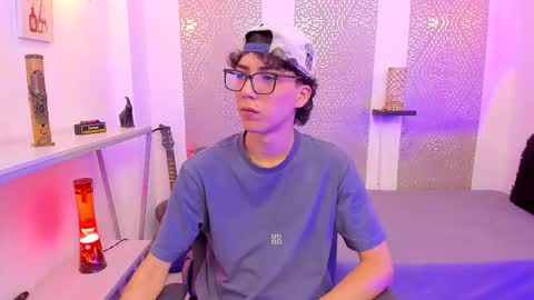    online show from October 8, 4:50 am