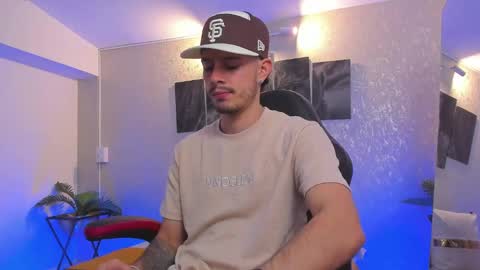 Nils online show from November 22, 6:46 am