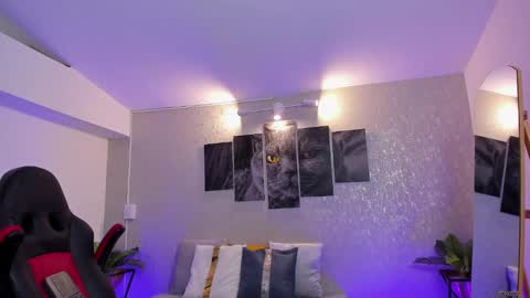 Nils online show from October 20, 5:00 am