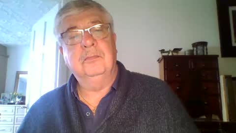 Snapshot of nn69uk chatting on December 10, 10:38 am NN69UK online show from December 10, 10:38 am