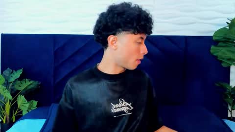 noah_dupont_ online show from October 24, 11:45 am