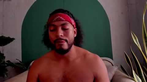 Noah online show from November 10, 4:01 pm