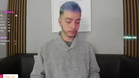 Snapshot of noah_ricci_ chatting on January 26, 12:11 pm online show from January 26, 12:11 pm
