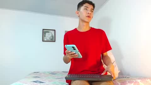 noah tyler  online show from December 9, 7:13 pm