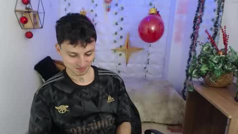 Noah  online show from December 17, 3:58 am