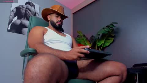 Noah online show from February 26, 10:00 pm