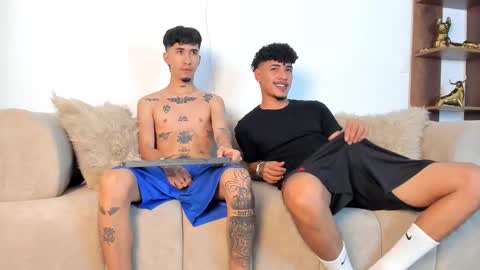 noahdaviss online show from March 11, 12:39 am