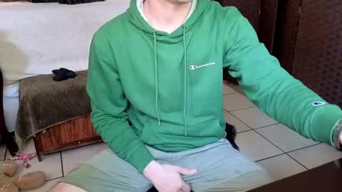 nobudget06 online show from March 2, 5:52 pm