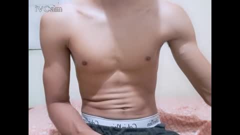 Snapshot of nofacebaby_ chatting on September 14, 4:47 am nofacebaby_ online show from September 14, 4:47 am