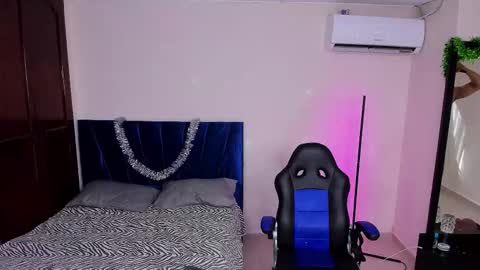 Im Nolan  online show from December 18, 7:32 pm