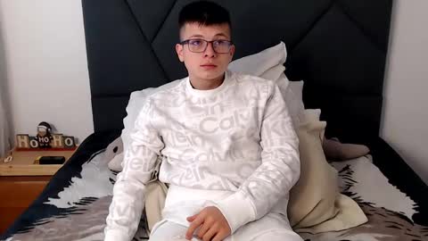 Snapshot of nortticus chatting on February 3, 12:25 pm nortticus online show from February 3, 12:25 pm