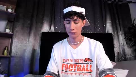 Nova online show from November 12, 9:08 pm