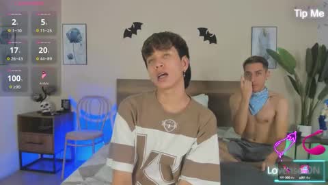 Snapshot of novaybrian chatting on October 12, 5:12 am NovayBrian online show from October 12, 5:12 am