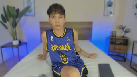 NovayBrian online show from November 23, 5:29 am