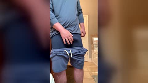 nubtonix89 online show from April 2, 12:57 pm