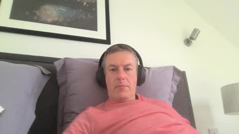 nudethom online show from April 1, 2:36 pm