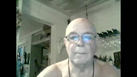 Haky online show from December 18, 1:02 pm