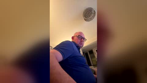 Andy West online show from April 5, 10:28 pm