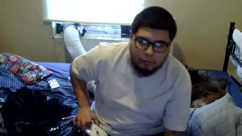Snapshot of oflores77 chatting on October 1, 12:20 pm oscar flores online show from October 1, 12:20 pm