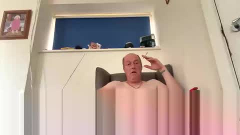 oiljames167 online show from October 19, 8:39 am