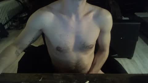 Snapshot of oimmmmmmm chatting on January 1, 10:13 pm oimmmmmmm online show from January 1, 10:13 pm