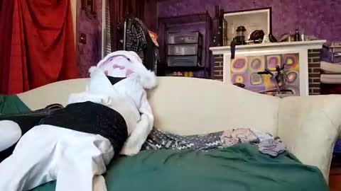 oknpc online show from December 4, 2:35 pm