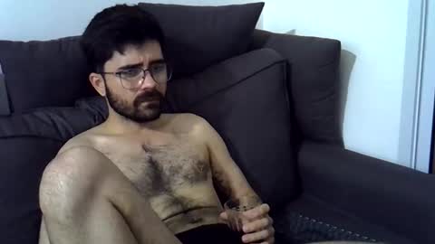 hairyBRboy online show from December 5, 10:50 pm