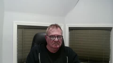 oldguybigd online show from December 17, 4:42 am