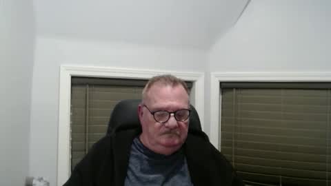 oldguybigd online show from April 21, 3:34 am