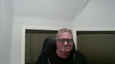 oldguybigd online show from January 11, 6:39 am