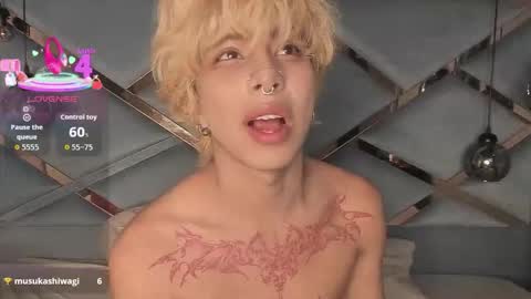 oliiverr22 online show from November 12, 9:52 pm