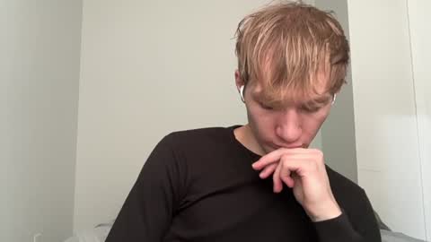 Snapshot of oliver_beck chatting on January 5, 8:00 pm Oliver Beck online show from January 5, 8:00 pm