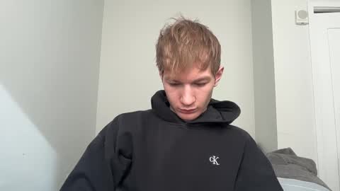 Snapshot of oliver_beck chatting on February 13, 4:39 pm Oliver Beck online show from February 13, 4:39 pm