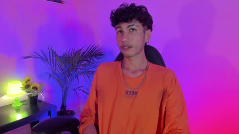 Oliver fast online show from December 3, 6:24 am