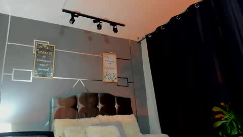 oliver mr  online show from November 24, 8:32 pm