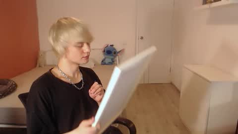 Oliver online show from November 8, 2:26 am