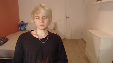 Oliver online show from November 12, 2:28 am