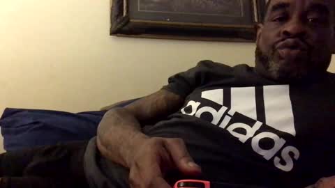 Snapshot of olivertwist1273 chatting on February 7, 6:56 am olivertwist1273 online show from February 7, 6:56 am